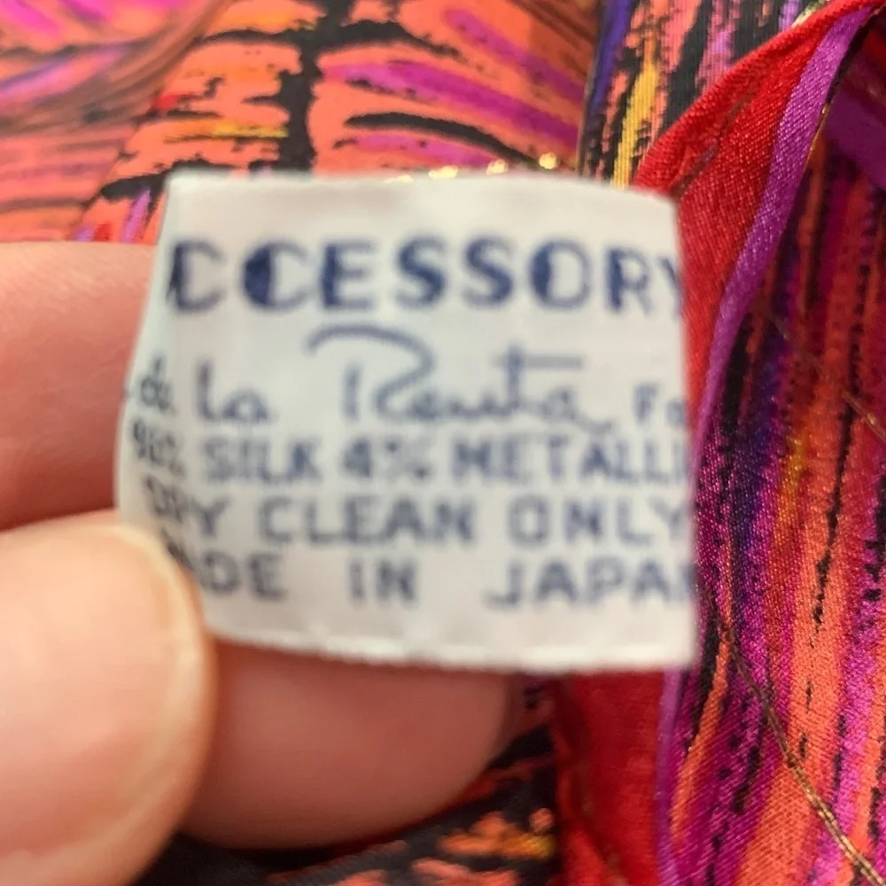 Oscar de la Renta silk scarf floral print with gold metallic lines 30” square